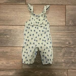 Baby girl floral jumpsuit with ruffles